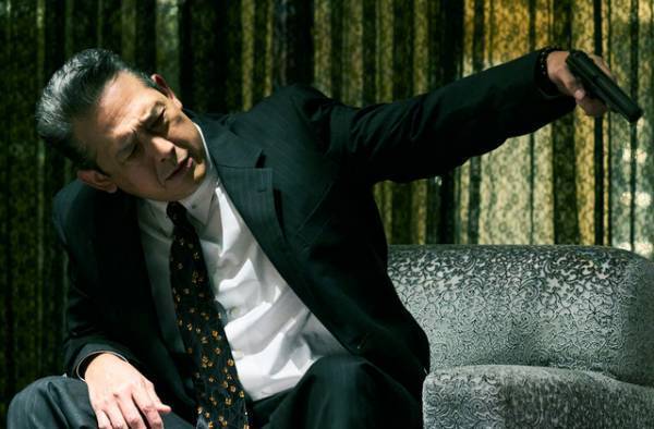 西島秀俊＆斎藤工＆三浦友和らが狂乱の世界へと誘う『グッバイ・クルエル・ワールド』場面写真