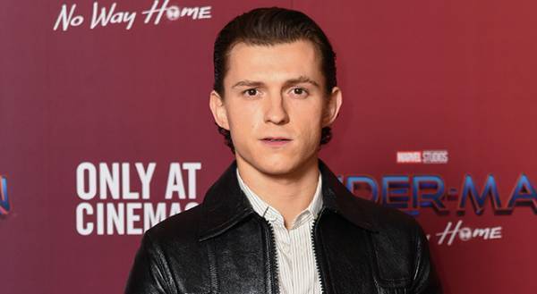 トム・ホランド、メンタルヘルスのためにSNSの休止を発表「自分のことについて読むと悪循環に陥る」