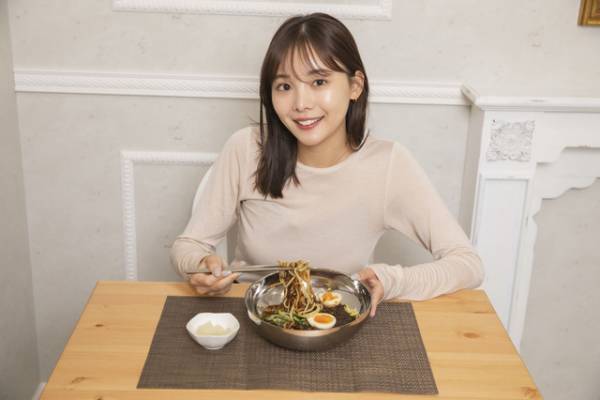 マ・ドンソク主演『スタートアップ！』にも登場、稲垣莉生と味わうジャージャー麺