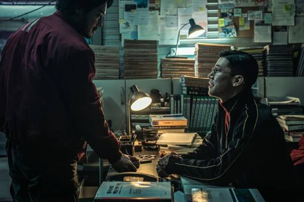 ピョン・ヨハン熱演、振り込め詐欺組織に壮絶な復讐『声／姿なき犯罪者』予告編