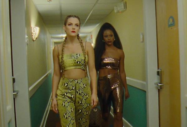 『フロリダ・プロジェクト』へのオマージュも！A24『Zola ゾラ』監督、ファッションをテーマにキャラクターを語る