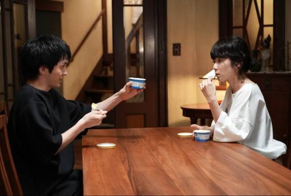 「初恋の悪魔」第6話、松岡茉優演じる“ヘビ女星砂”の過去が明らかに「ヘビ女にも人生がある」など声続出