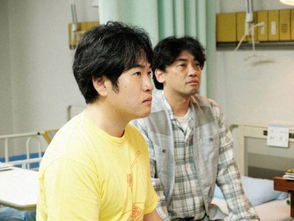 「赤いナースコール」7話、佐藤勝利“翔太朗”と福本莉子“アリサ”の寸止めキス”に「ゆっくりな時のキスシーンってだいたい誰か邪魔が入る」の声