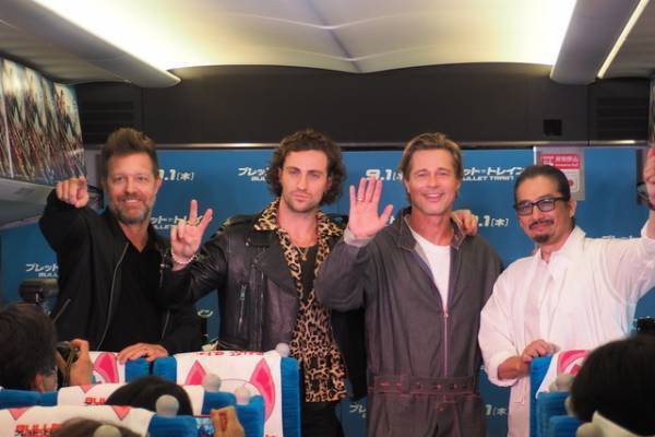 ブラッド・ピット、初の新幹線レッドカーペットに大興奮「すごく快適！」