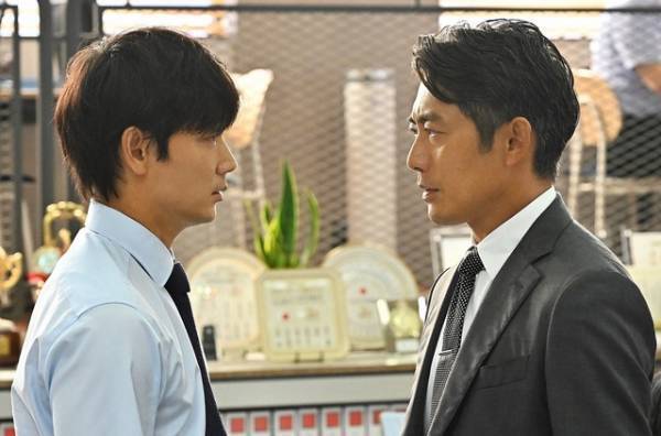 「オールドルーキー」第9話、綾野剛“新町”と榮倉奈々“果奈子”ら家族に「いい家族だな」「新町さんの味方は家族」など感動の声