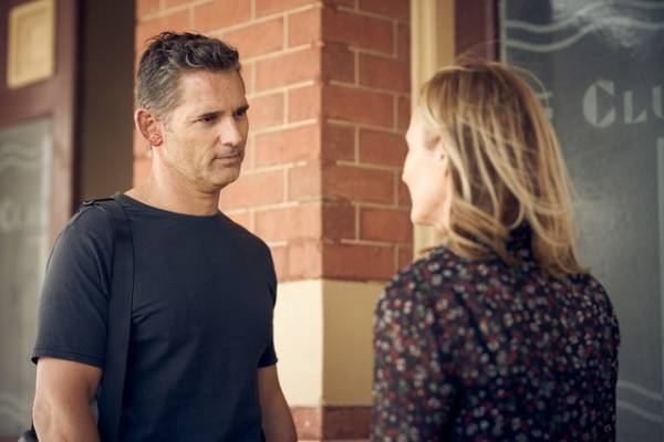 エリック・バナは「オーストラリアの至宝」傑作サスペンスで故郷に帰還『渇きと偽り』