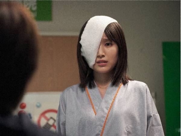 「赤いナースコール」8話、福本莉子“アリサ”と鹿賀丈史“榎木田”の関係とは!? 「アリサは院長の孫」など様々な憶測広がる