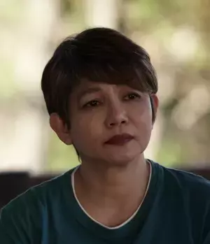 板谷由夏主演で描く他人事ではない“社会的孤立”…『夜明けまでバス停で』予告編公開