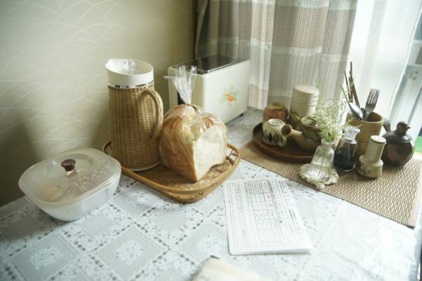 『川っぺりムコリッタ』“大家さん”満島ひかりのお部屋公開「リアルであること」が鍵に