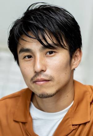 中尾明慶が寡黙な救命救急医演じる　吉沢亮主演「PICU」