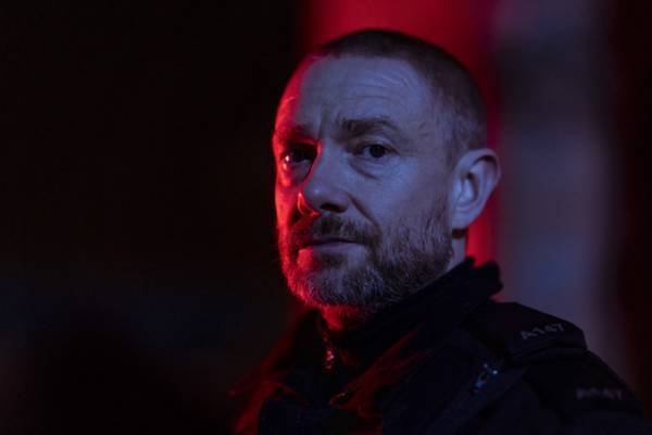 マーティン・フリーマン「今までにない作品」新境地の「レスポンダー」インタビュー映像