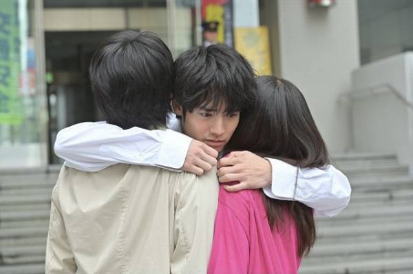 「石子と羽男」9話、有村架純“石子”＆中村倫也“羽男”＆赤楚衛二“大庭”の3人ハグに「このバランス最高」「いいトリオだな」などの声殺到