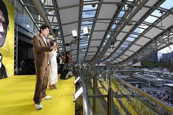 福山雅治「是非最後までご覧になっていただきたい」柴咲コウと福岡に登場！