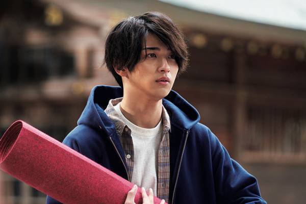 横浜流星主演映画『線は、僕を描く』オフィシャルブック発売