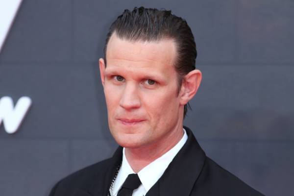 フィリップ殿下を演じたマット・スミス、「エリザベス女王は『ザ・クラウン』を観ていた」と明かす