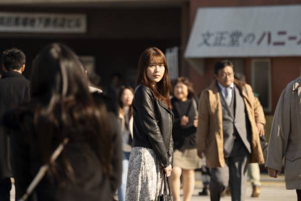 有村架純、目黒蓮＆田中圭との対照的なシーン捉える『月の満ち欠け』場面写真