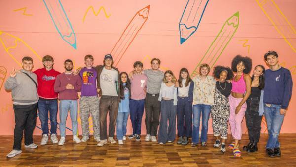 『ナイブズ・アウト』『エノーラ・ホームズの事件簿』続編など、Netflix米・欧発の注目作新映像