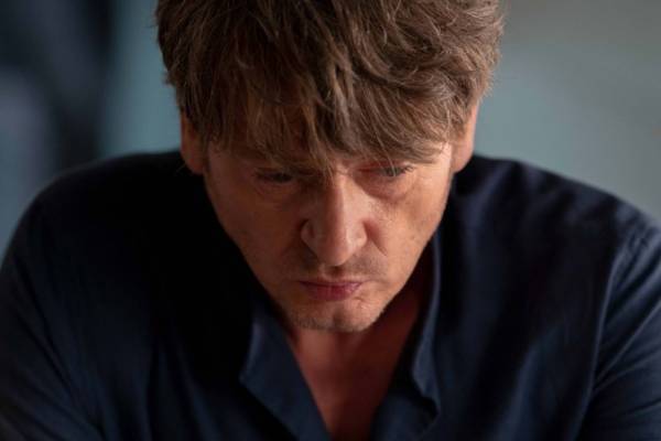 ブノワ・マジメル、1年がかりの撮影は「主人公と同じ道をたどる」『愛する人に伝える言葉』インタビュー映像