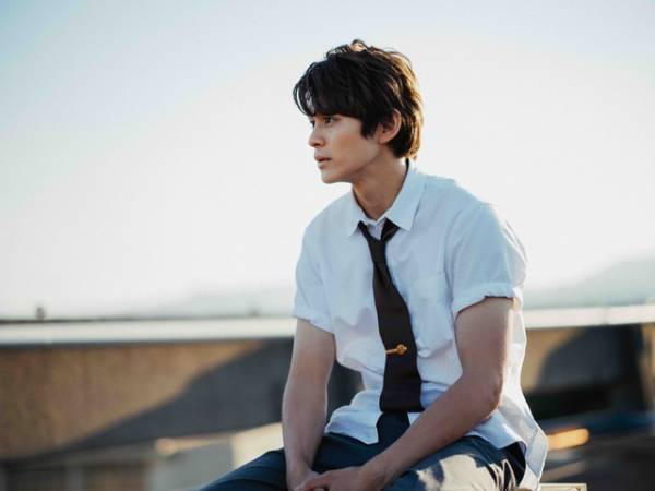 眞栄田郷敦がダンクシュート！『カラダ探し』メイキングカット公開