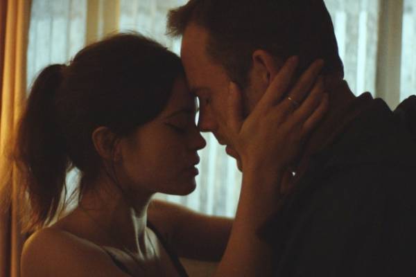 イチかバチかの最後の賭け…ドラッグ・ディーラーの一夜を追う『ナイトライド 時間は嗤う』特報解禁