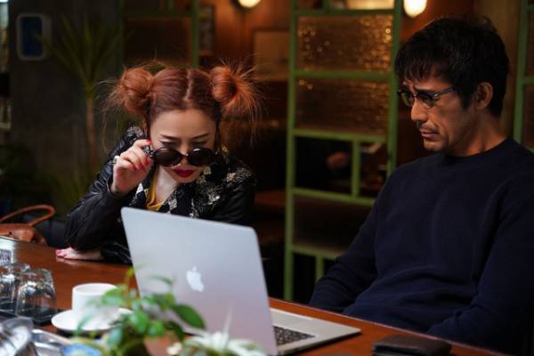 【インタビュー】Charaから学ぶ、幸せに生きるためのヒント「自分が楽しいことが何かを知る」