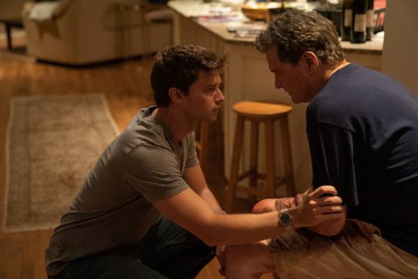 コリン・ファース＆トニ・コレット共演で実録犯罪をドラマ化「ザ・ステアケース」予告編