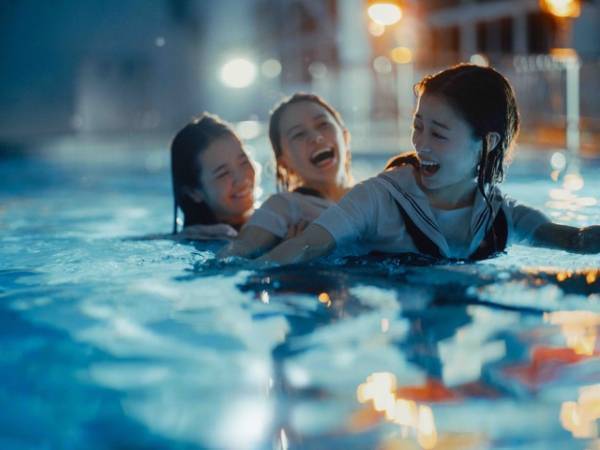 橋本環奈らが撮影をふり返る『カラダ探し』YouTube特番公開決定！オフショットも解禁