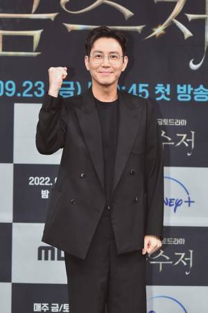 ユク・ソンジェ、新ドラマ「ゴールデンスプーン」に「思いのたけを、ぶつけました」