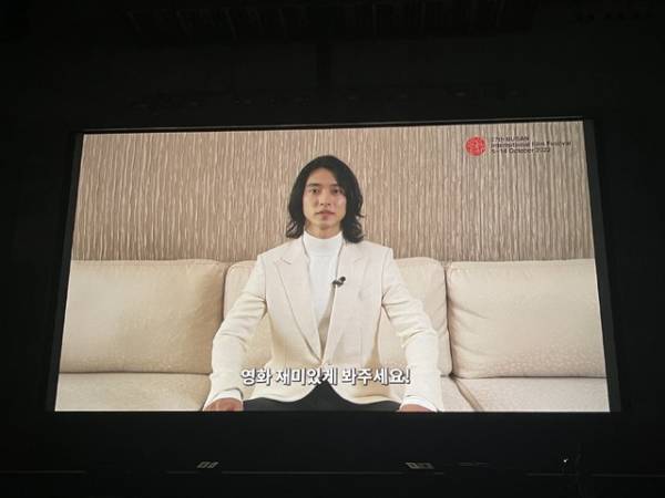 『キングダム2』海外に進出、釜山で山崎賢人のコメント映像上映も