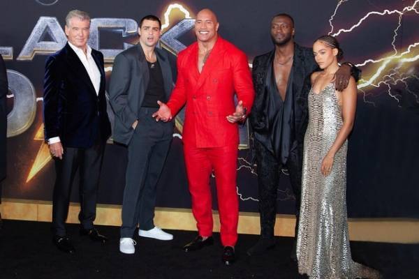 ドウェイン・ジョンソン『ブラックアダム』N.Y.プレミアで日本のファンへメッセージ「サプライズもある」