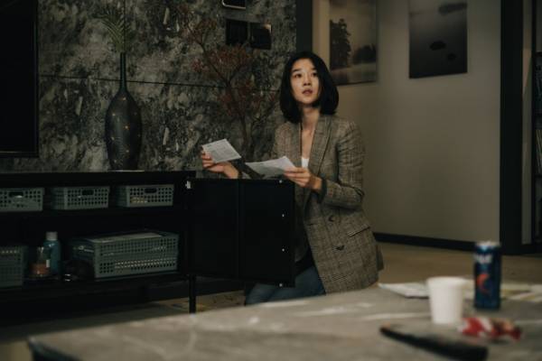 「何度も2人の演技に感嘆した」監督がソ・イェジ＆キム・ガンウの魅力を語る『君だけが知らない』場面写真も到着