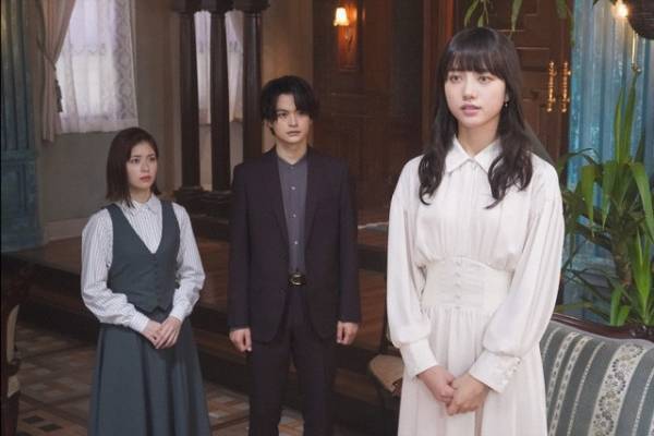 「霊媒探偵・城塚翡翠」、清原果耶“翡翠”の降霊シーンに「完全に憑依してる」「圧巻だった」の声続出