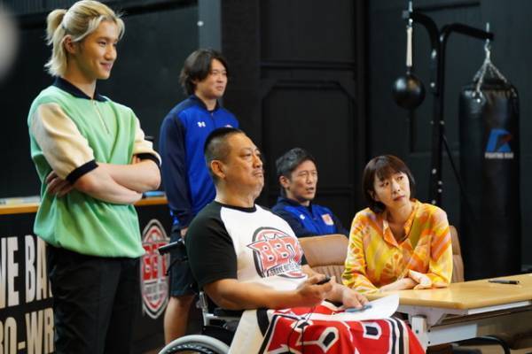 関口メンディーが夢破れた元熱血教師・大輔を熱演！「覆面D」第1話放送