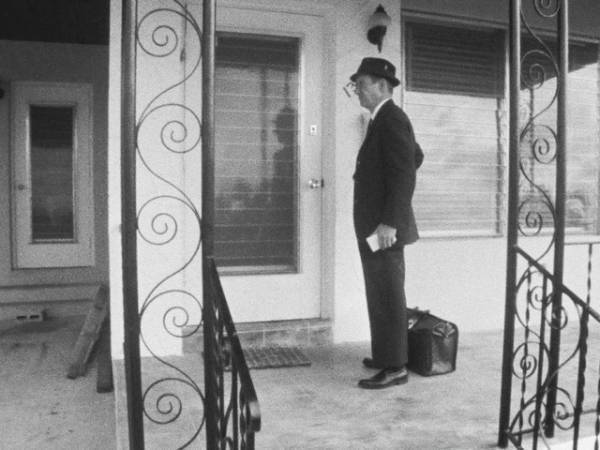 アメリカン・ドキュメンタリーの金字塔！聖書を売り歩く『セールスマン』劇場初公開