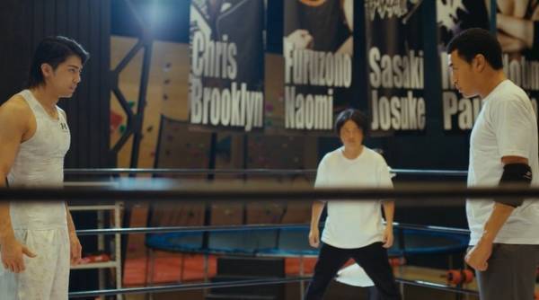 妊娠した生徒のために…関口メンディー“大輔”が武知海青“ハオウ”と本気勝負「覆面D」第2話