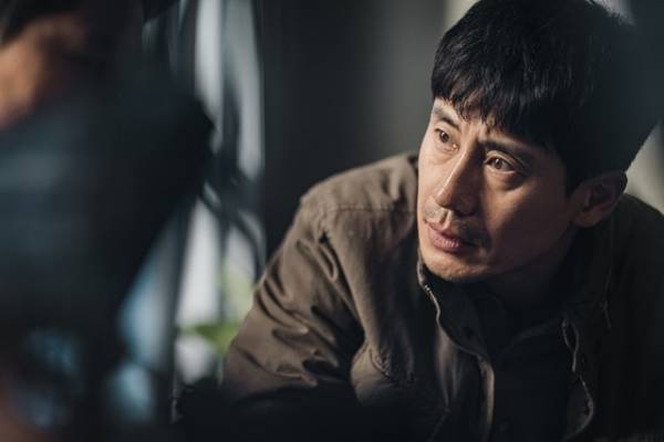 看板キャスターの日常が揺らぎ始める…チョン・ウヒ主演『死を告げる女』12月公開