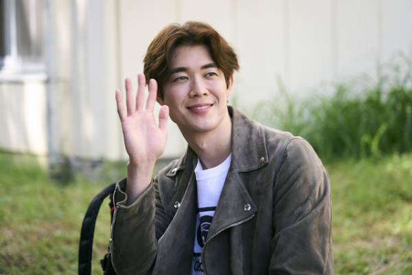 鈴木亮平＆宮沢氷魚と“母”阿川佐和子の3ショットも『エゴイスト』新場面写真