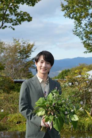 宮崎あおい、神木隆之介主演朝ドラ「らんまん」で語りを担当