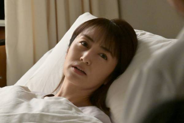 「祈りのカルテ」3話、斉藤由貴“貫英子”と松雪泰子“聡美”に挟まれる玉森裕太“諏訪野”に「タジタジでかわいい」の声