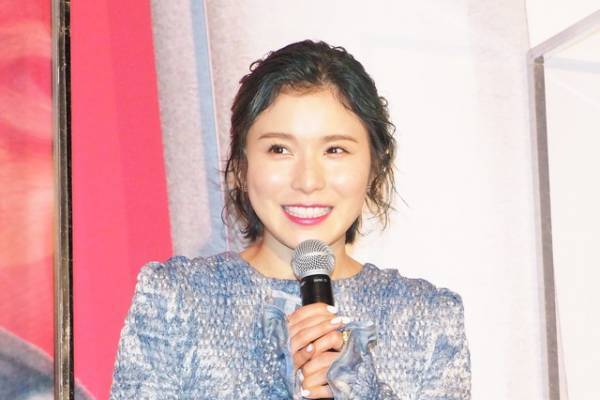 野木亜紀子・脚本で沖縄の現在描く 松岡茉優＆宮本エリアナが“バディ”に！連続ドラマW「フェンス」