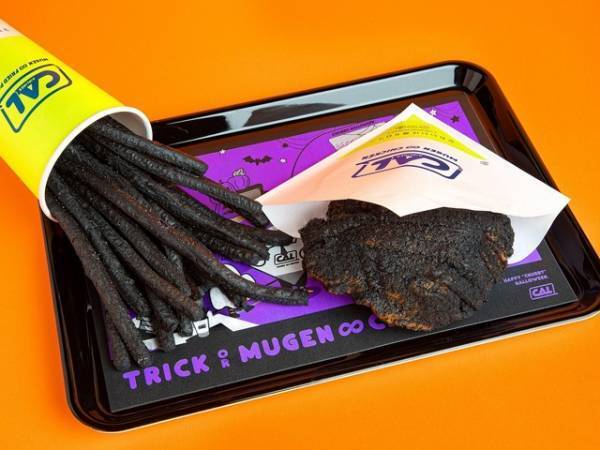 【ディズニー】かぼちゃや黒猫がモチーフの期間限定メニューがたくさん！イクスピアリで楽しいハロウィン