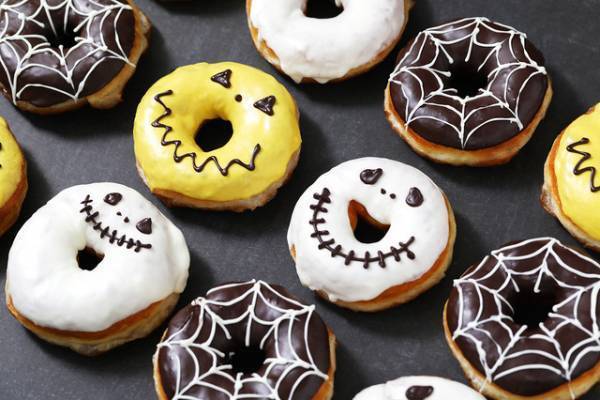 【ディズニー】かぼちゃや黒猫がモチーフの期間限定メニューがたくさん！イクスピアリで楽しいハロウィン