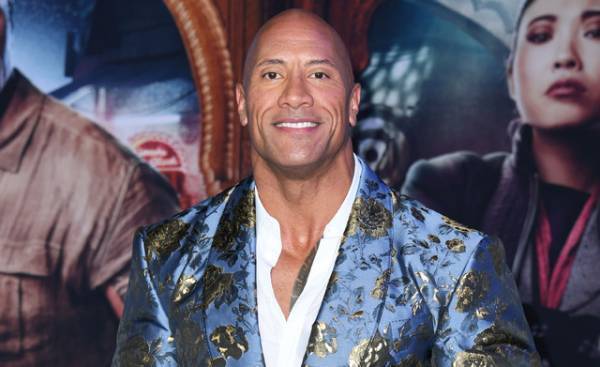 ドウェイン・ジョンソン、『ブラックアダム』にヘンリー・カヴィルを出演させた苦労を明かす「“ノー”の選択肢は絶対にない！」