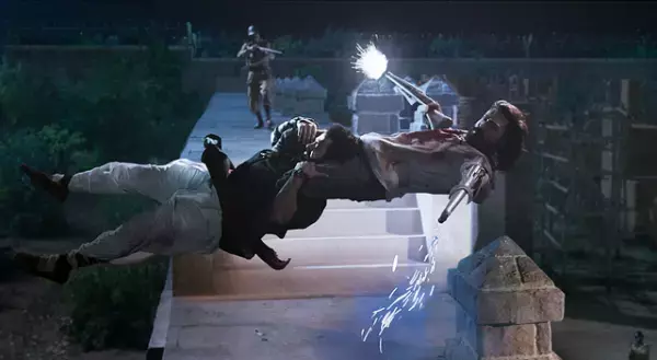 主人公2人の最強肩車！『ＲＲＲ』度肝抜く本編シーン解禁