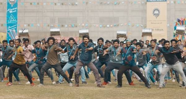 激アツ教師vs最凶ギャング！“大将”ヴィジャイ主演『マスター／先生が来る！』予告編＆場面写真解禁