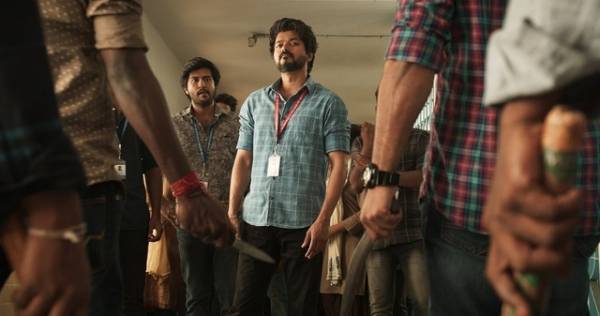 激アツ教師vs最凶ギャング！“大将”ヴィジャイ主演『マスター／先生が来る！』予告編＆場面写真解禁