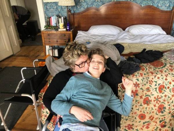 斬新なクリスマスストーリーはどう生まれたのか？『サイレント・ナイト』監督のメッセージ公開