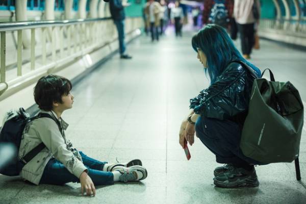 “泣き虫の男の子”を乗せて命がけのカーチェイス！『パーフェクト・ドライバー』30秒予告＆場面写真