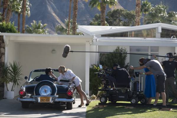 贅沢な生活の代償は？『ドント・ウォーリー・ダーリン』インタビュー＆メイキング入り特別映像