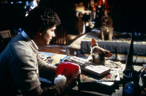 12月の金ローはクリスマス・シーズンの人気作を放送　『天使にラブ・ソングを』『グレムリン』など